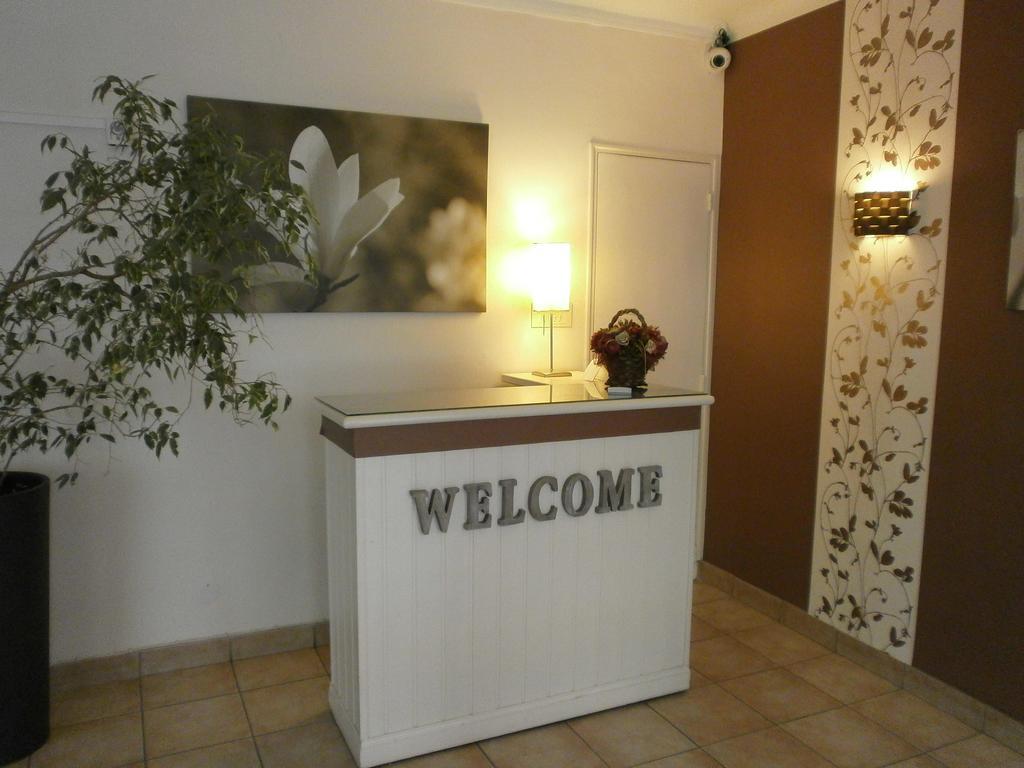 Hotel Jaures Toulon Buitenkant foto